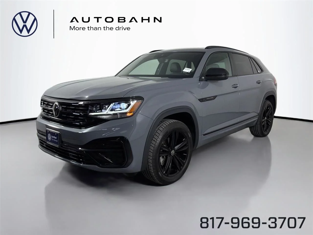 2023 Volkswagen Atlas Cross Sport SEL R-Line Black