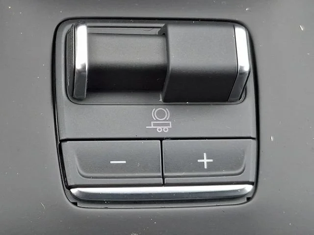 New 2026 Sterling Metallic GMC AT4 image 21