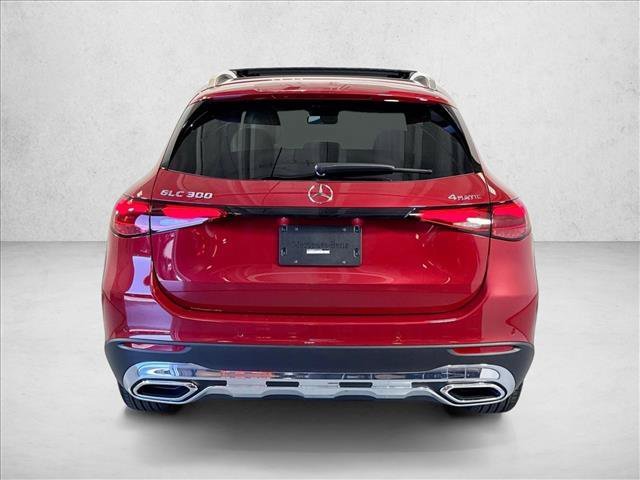 New 2026 MANUFAKTUR Patagonia Red Metallic Mercedes-Benz GLC 300 image 36
