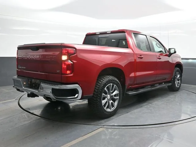 Used 2024 Red Chevrolet LT image 9