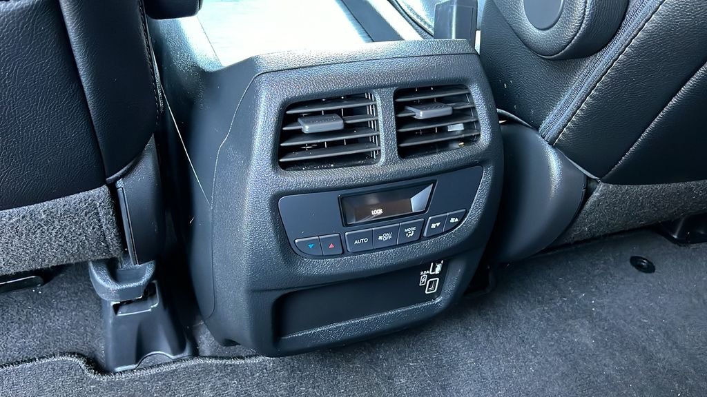 Used 2022 White Honda Special Edition image 10