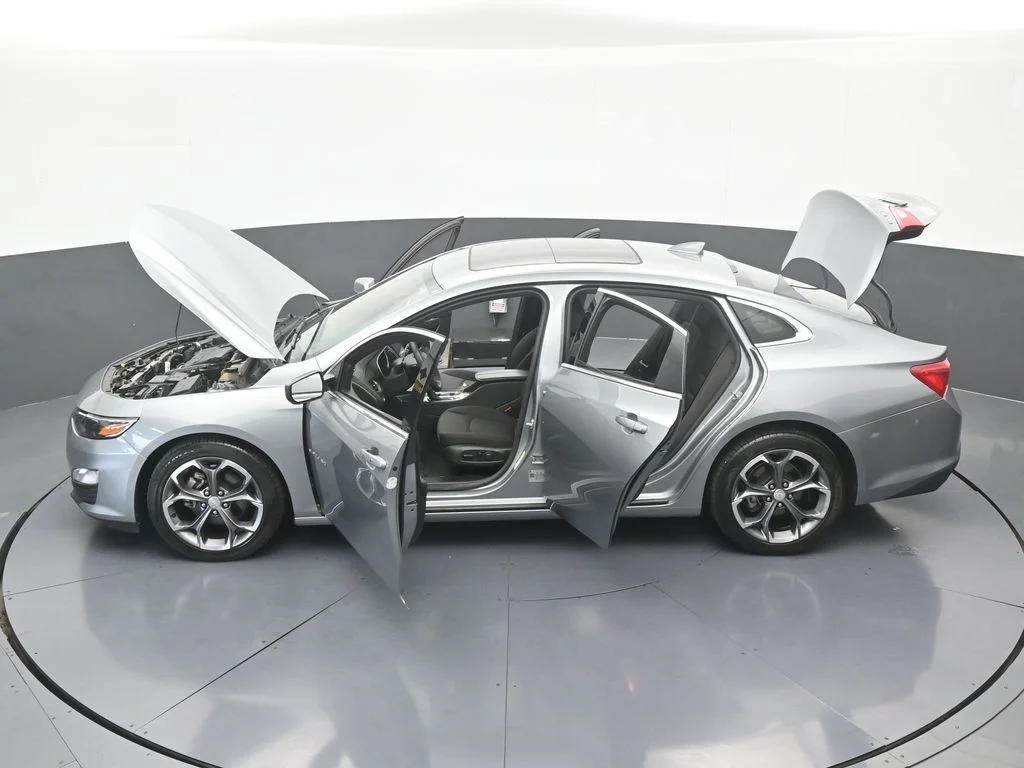 Used 2024 Sterling Gray Metallic Chevrolet LT image 61
