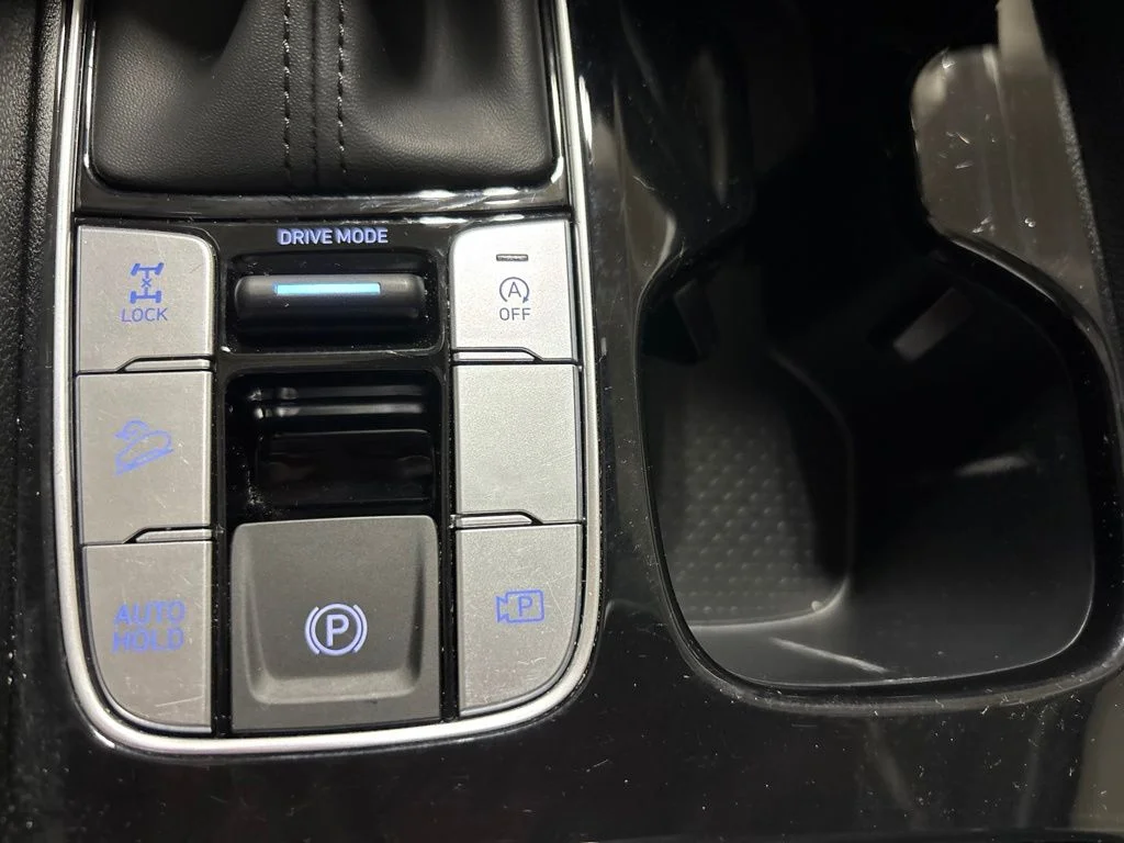 Certified Used 2026 Green Hyundai SE image 25