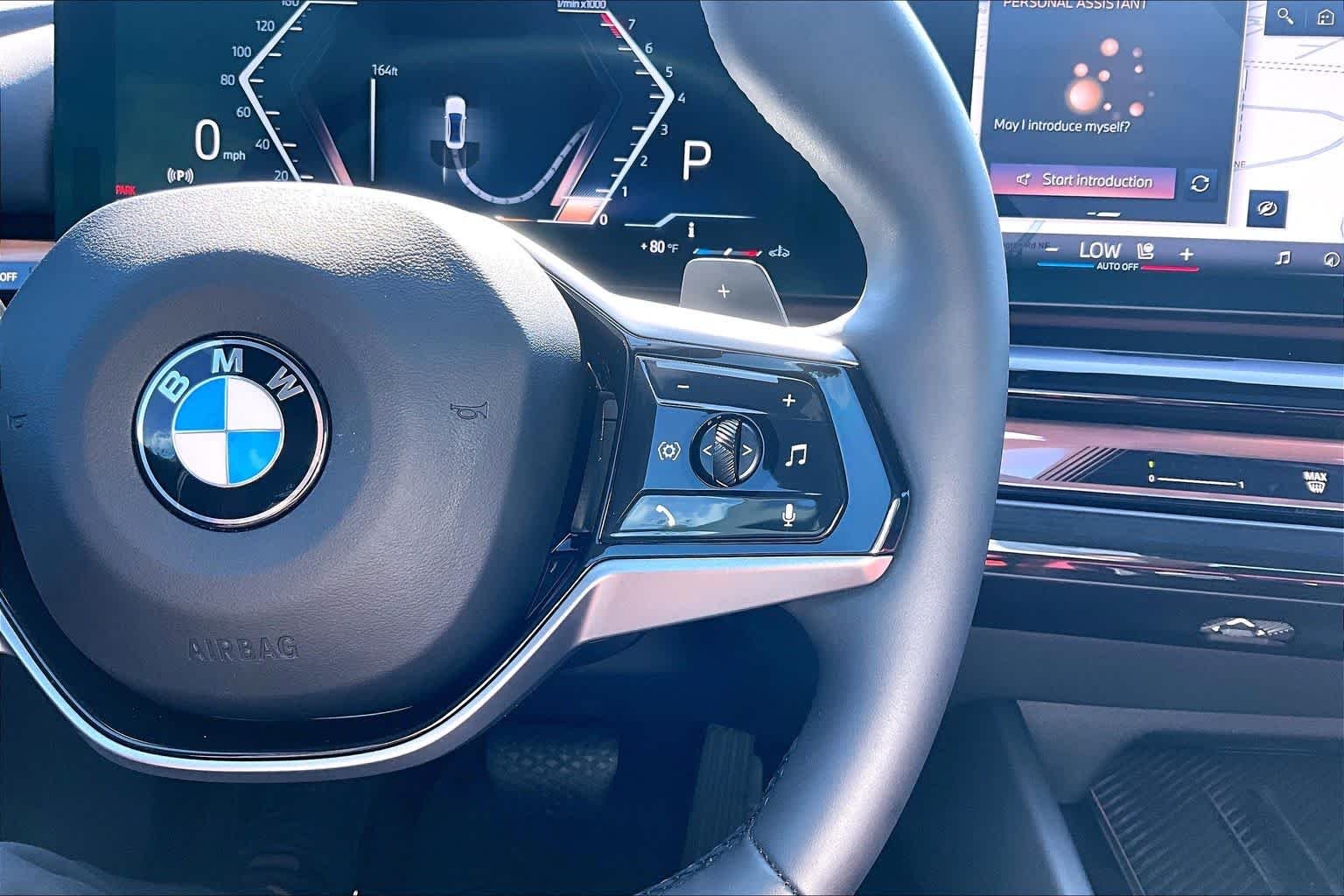 Used 2026 Alpine White BMW 540i xDrive image 24
