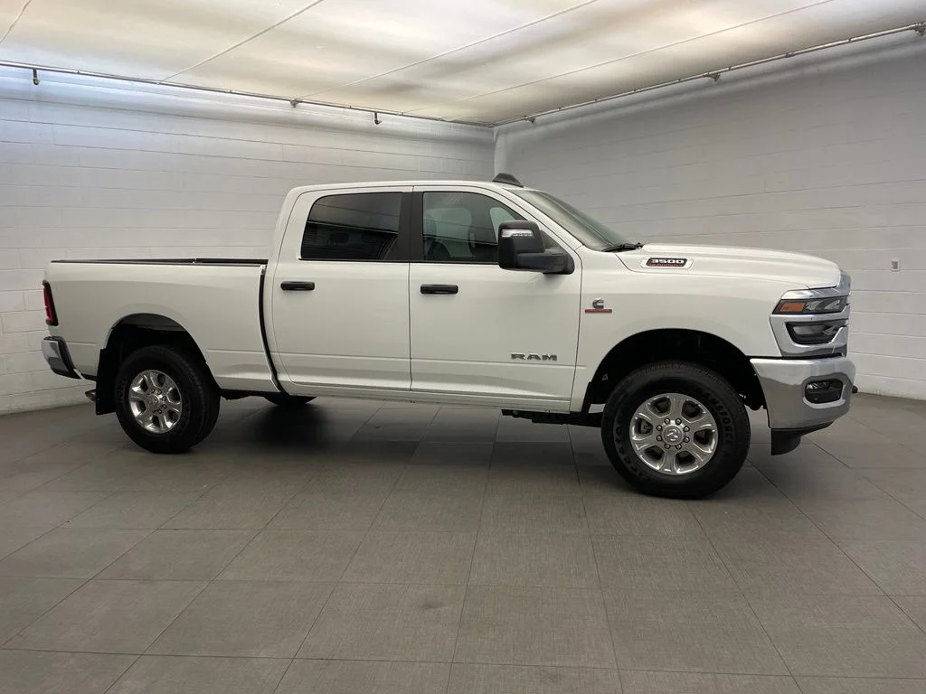 New 2026 White Ram Big Horn SRW image 2