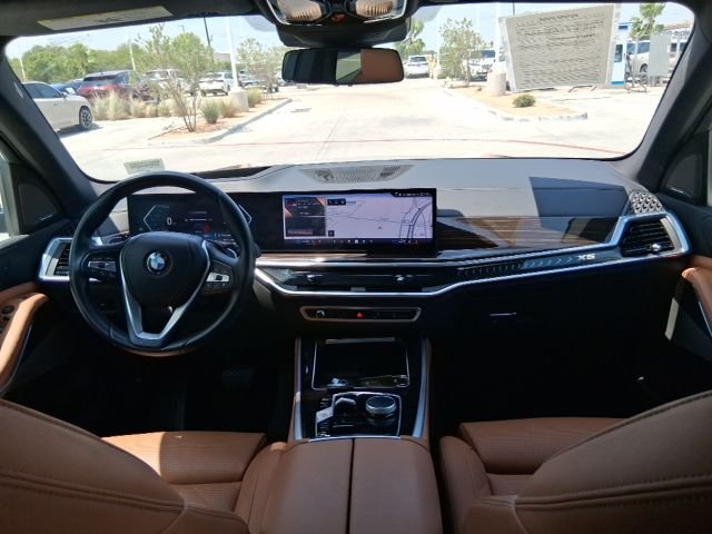 Used 2024 Black BMW sDrive40i image 10
