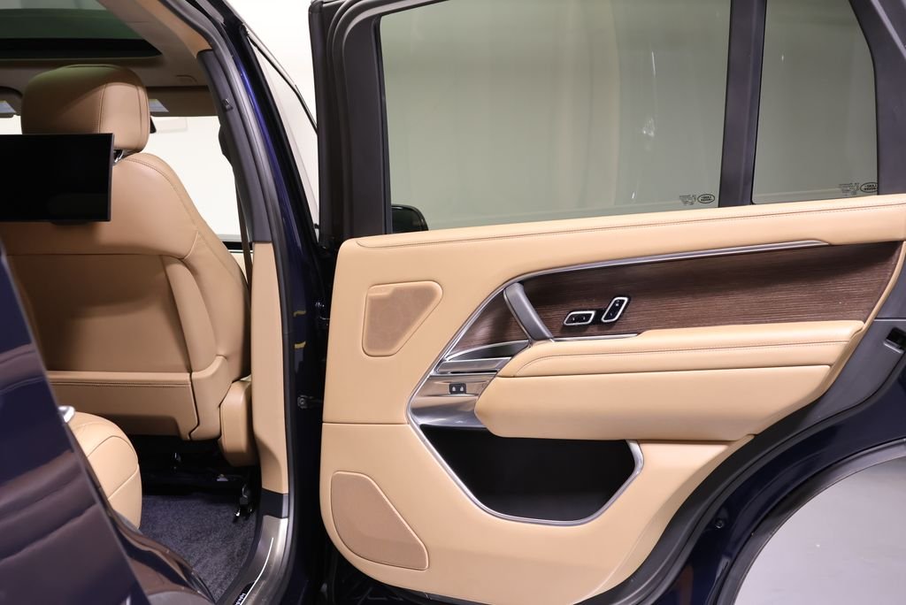 Used 2023 Portofino Blue Metallic Land Rover Autobiography image 42