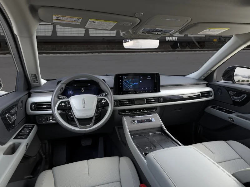 New 2026 Pristine White Metallic Tri-Coat Lincoln Reserve® image 9