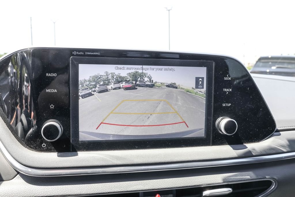 Used 2021 Black Hyundai SEL Plus image 6