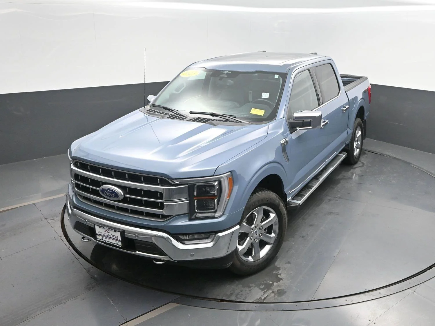 Used 2023 Azure Gray Metallic Tri-Coat Ford LARIAT image 43
