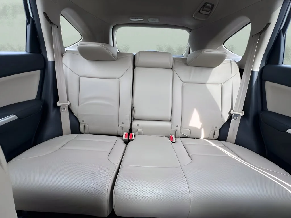 Used 2016  Honda Touring image 12