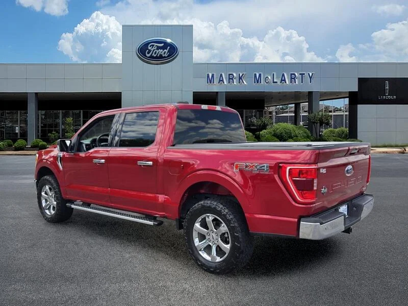 Used 2022 Red Metallic FORD XLT 4WD SUPERCREW 5.5