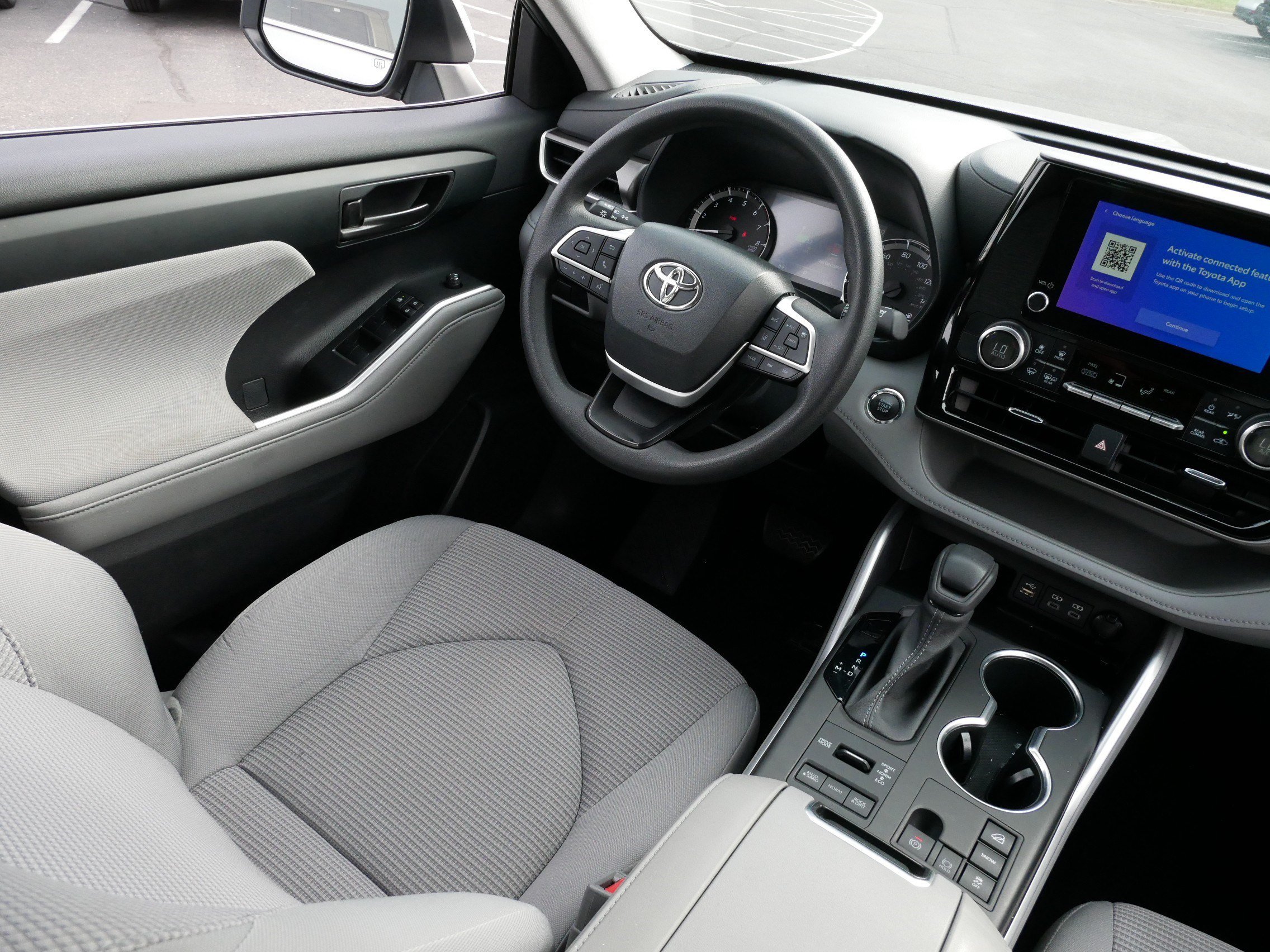 Used 2023 Celestial Silver Metallic Toyota L image 9