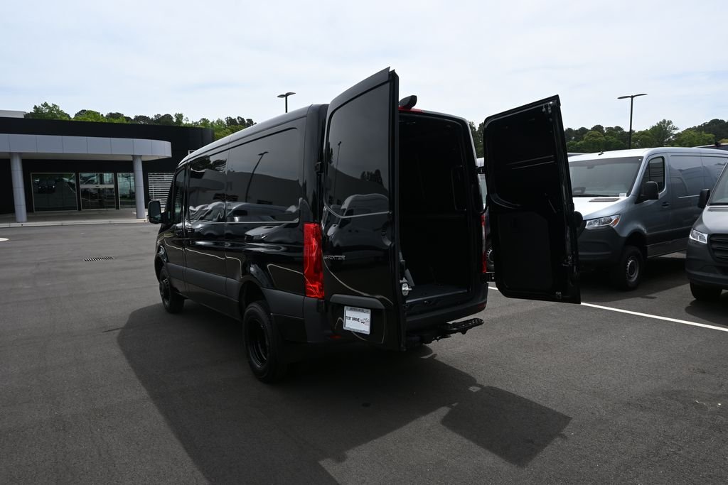 New 2026 Jet Black Mercedes-Benz Cargo 144 WB image 29