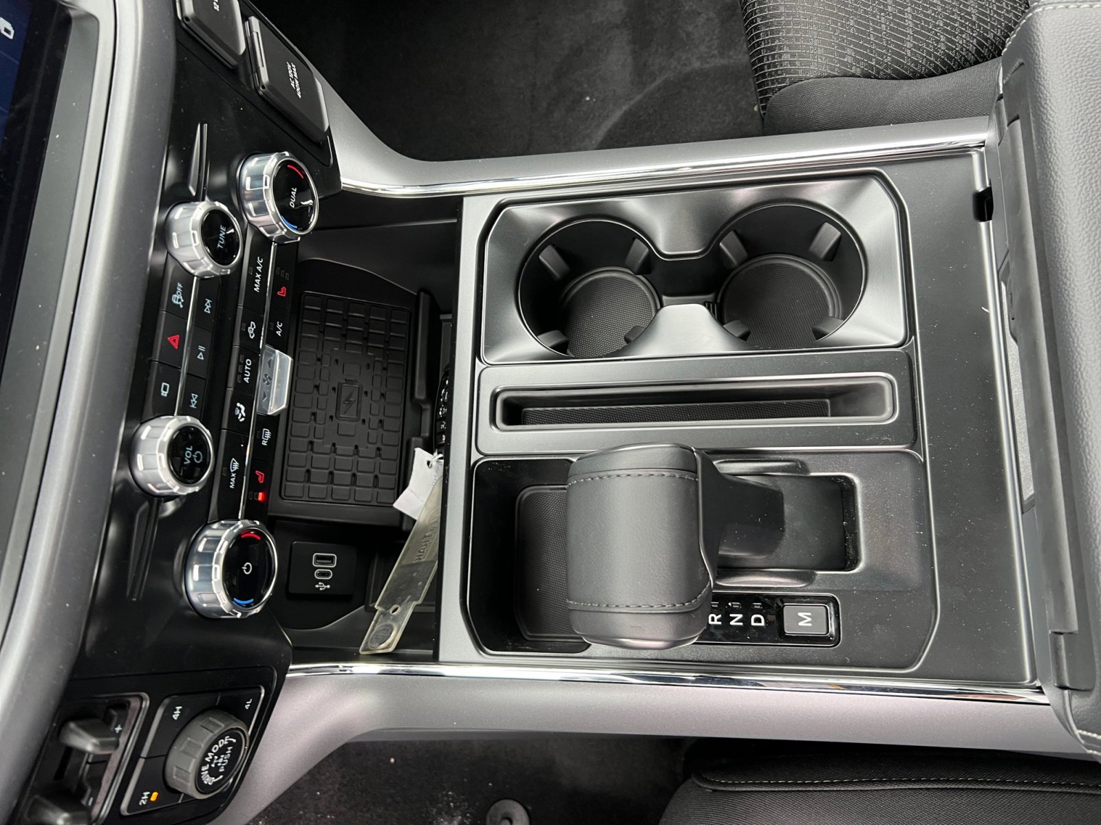 2025 Ford F-150 XLT - Photo 13