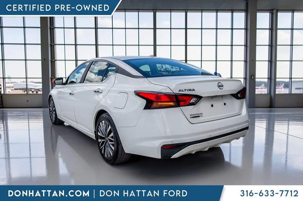 2025 Nissan Altima SV - Photo 29