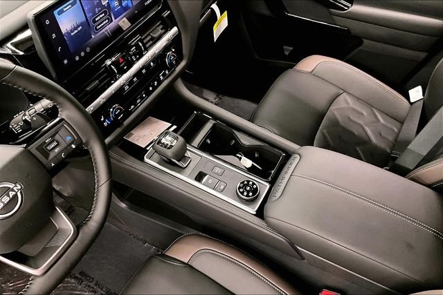 New 2026 Baltic Teal/Super Black Nissan Platinum image 8