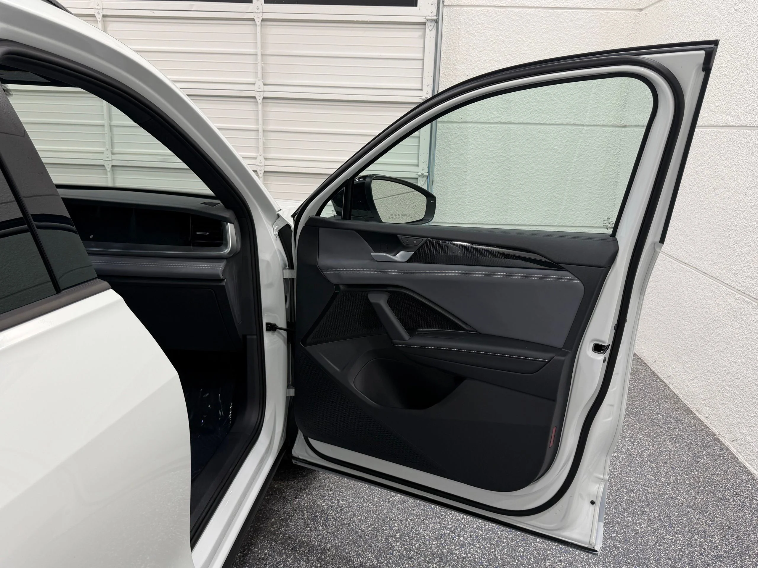 New 2026 White Volkswagen SE R-Line Black image 28