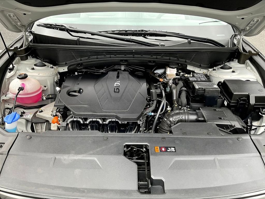 Used 2024 Silver Hyundai SEL image 30