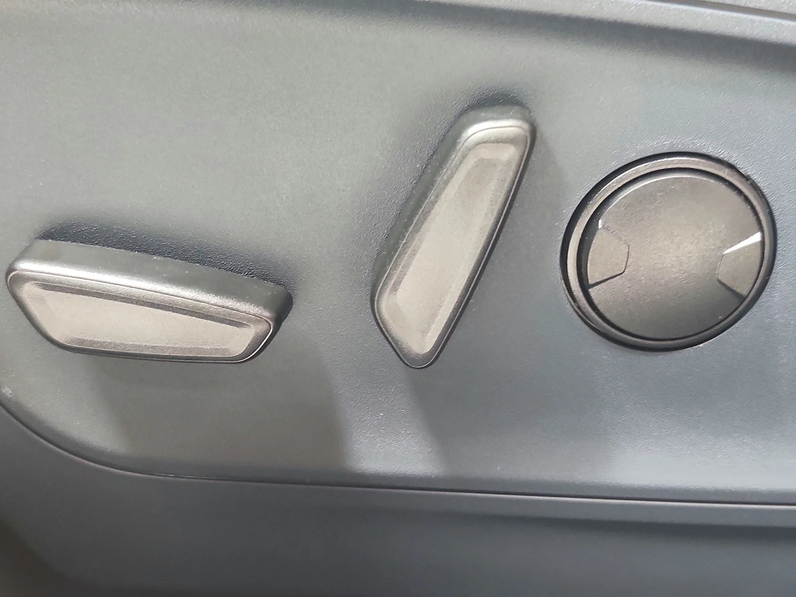 New 2026 Ruby Red Metallic Tinted Clearcoat Ford Lariat® image 20