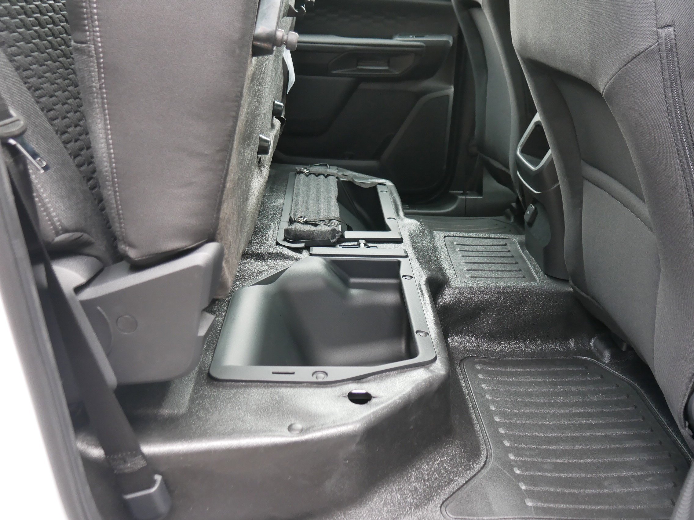 New 2025 Oxford White Ford XL image 26