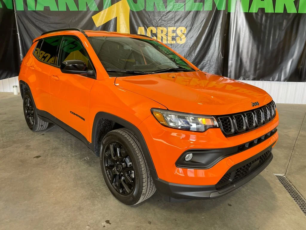 New 2026 Joose Exterior Paint Jeep Latitude Altitude image 3