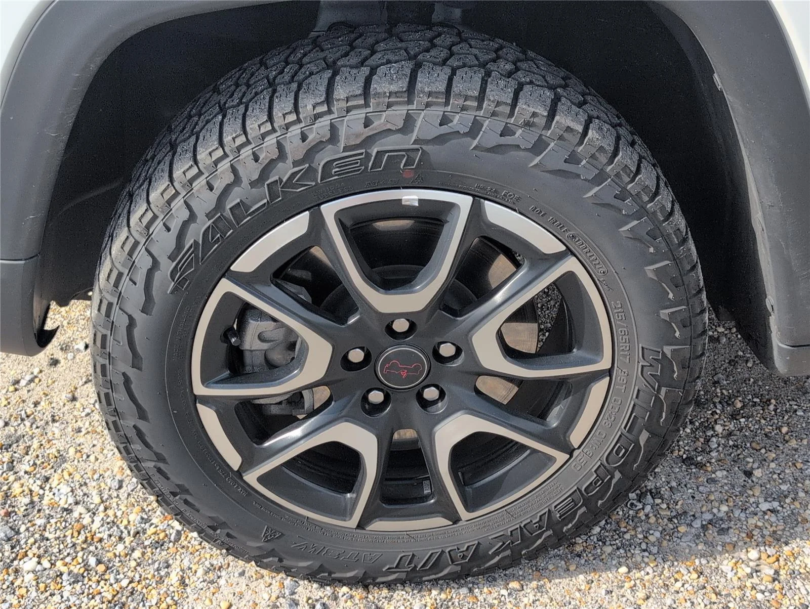2025 Jeep Compass Trailhawk - Photo 9