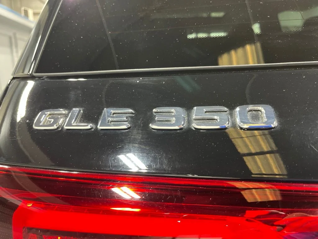Used 2020 Black Mercedes-Benz GLE 350 image 36