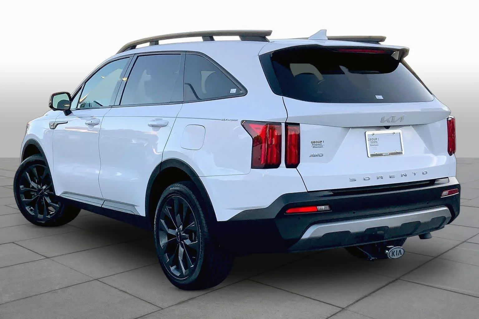 Used 2022 Glacial White Pearl Kia X-Line SX Prestige image 11