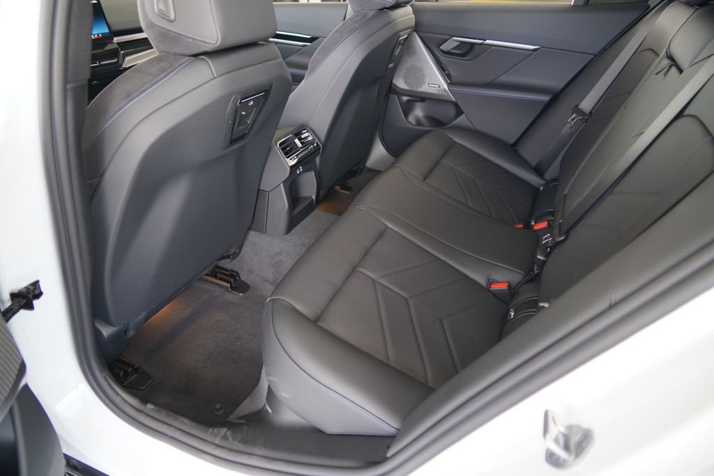 2026 BMW 5 Series 530i - Photo 28
