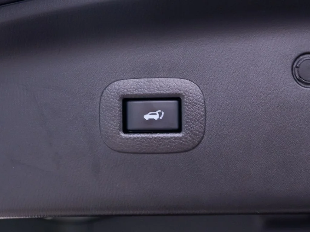 Used 2022 Gray INFINITI Sensory image 41
