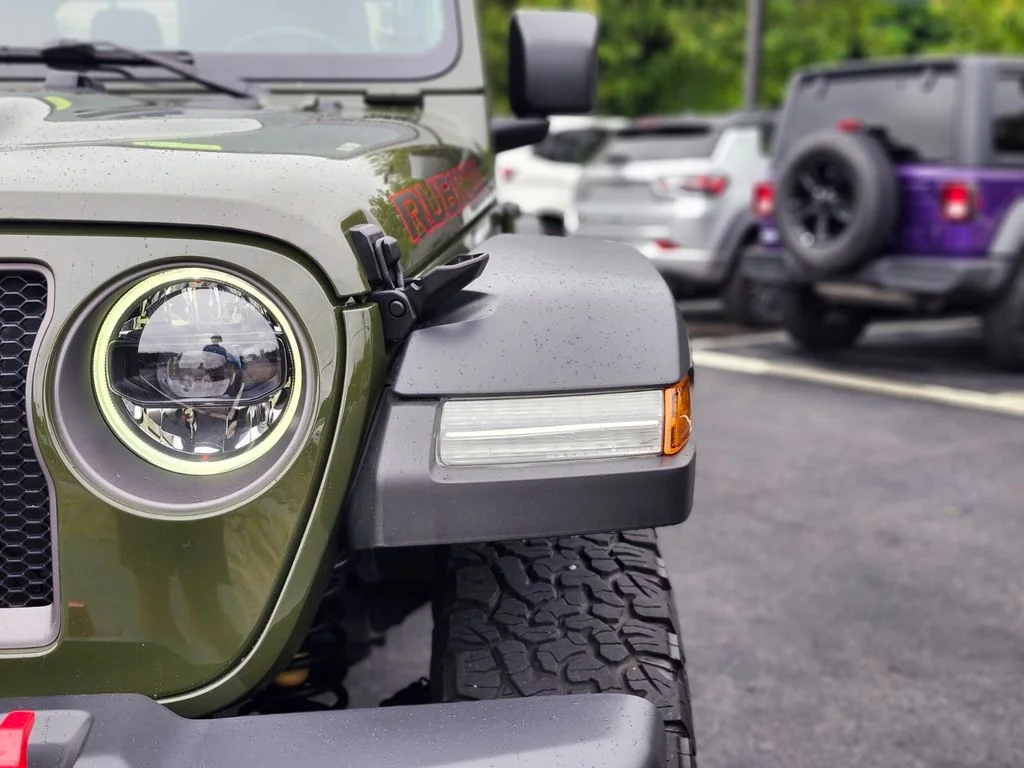 Used 2023 Green Jeep Rubicon image 10