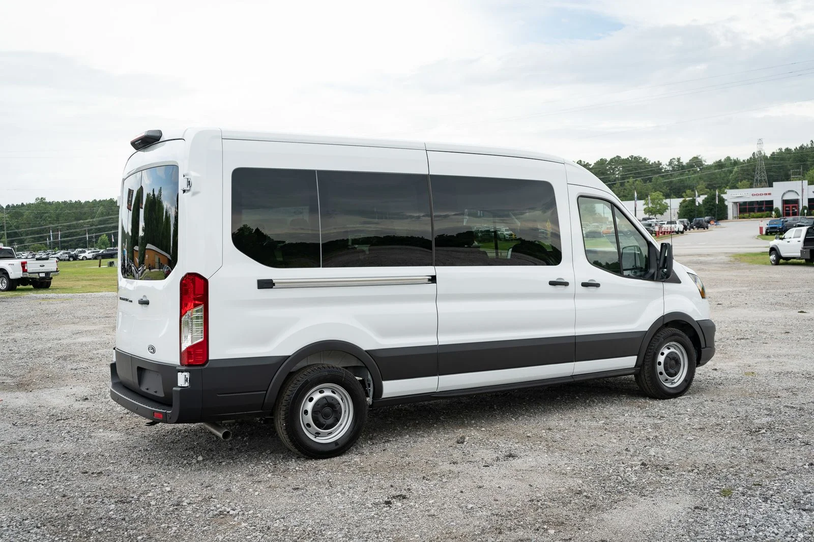 New 2026 Oxford White Ford Passenger Van XL image 10