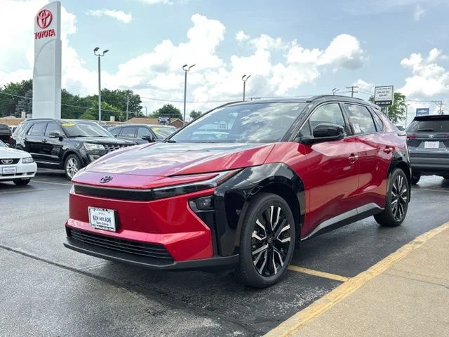 New 2026 Supersonic Red with Midnight Black Metallic roof <sup>1</sup> Toyota  Limited image 5