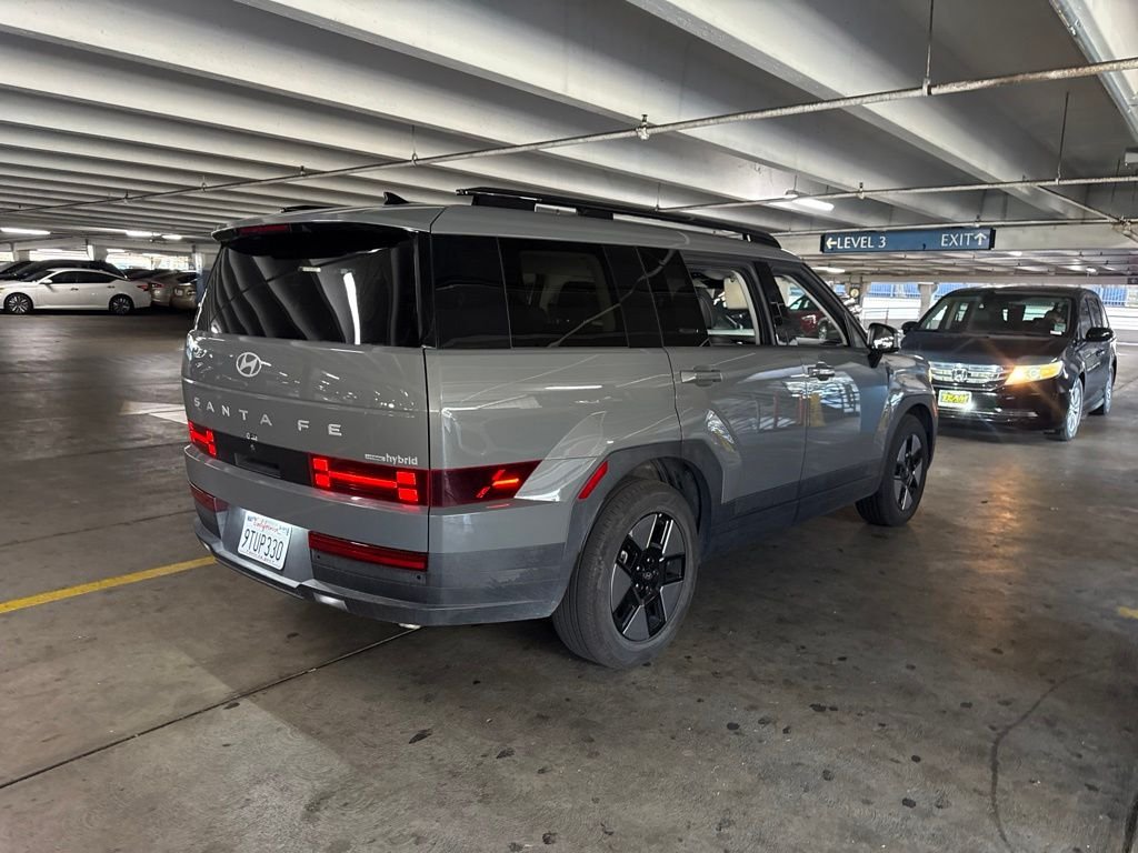 Used 2025 Gray Hyundai SEL image 3