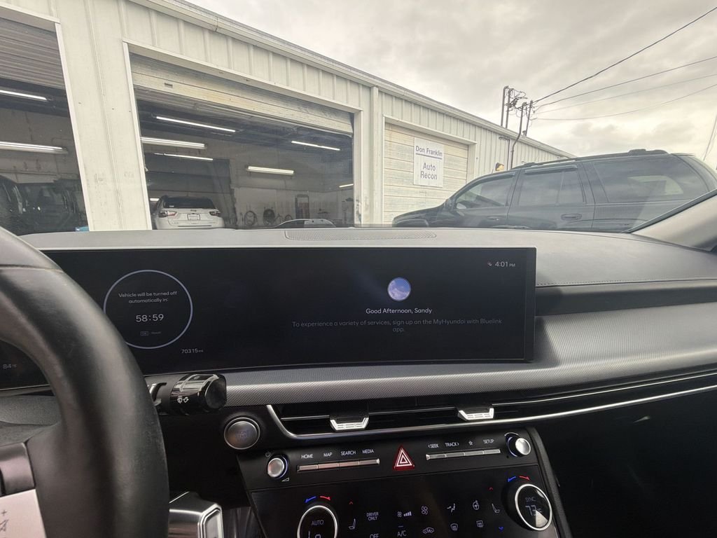 Used 2024 White Hyundai Limited image 16