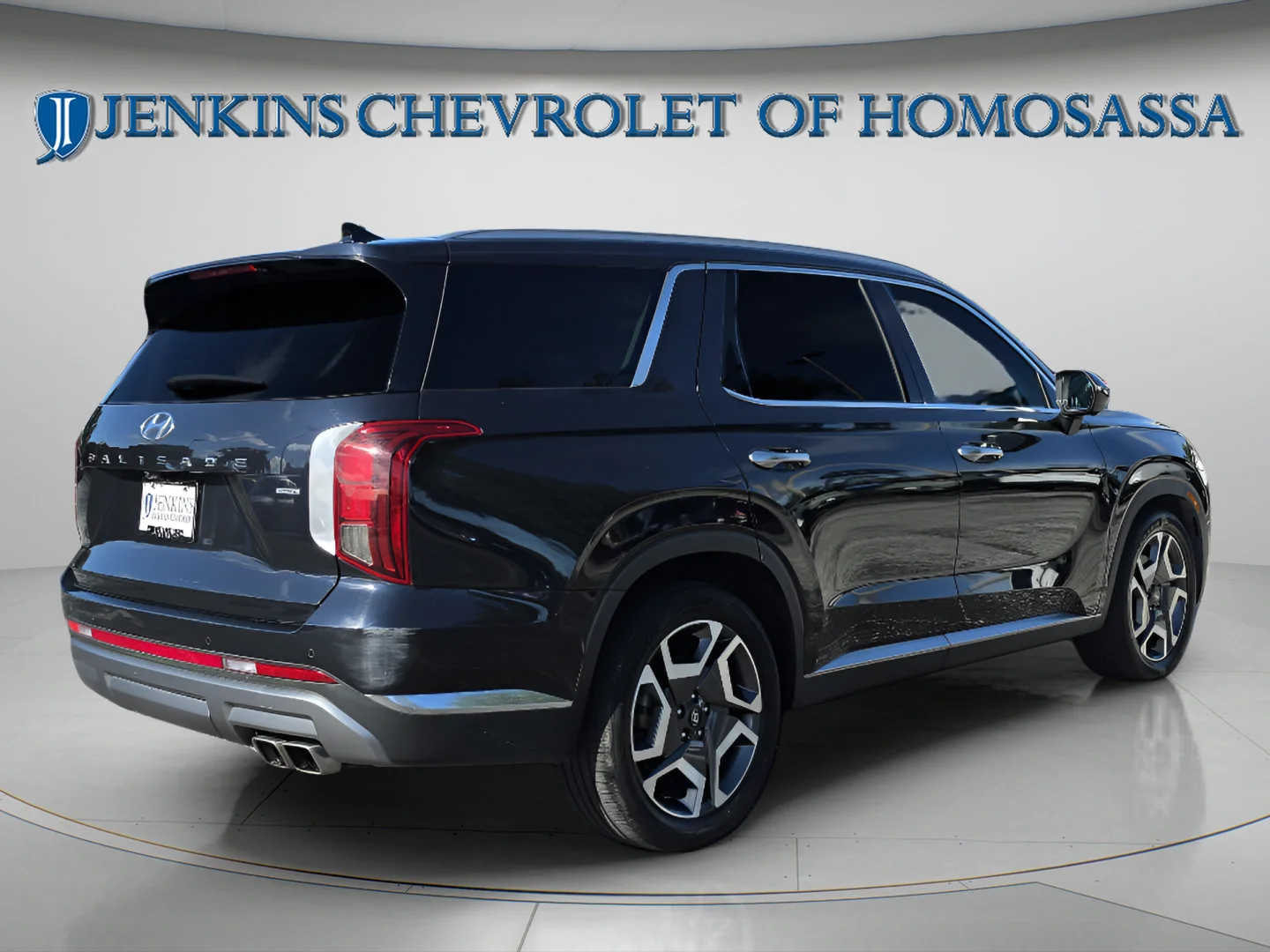 Used 2024 Moonlight Cloud Hyundai Limited image 5