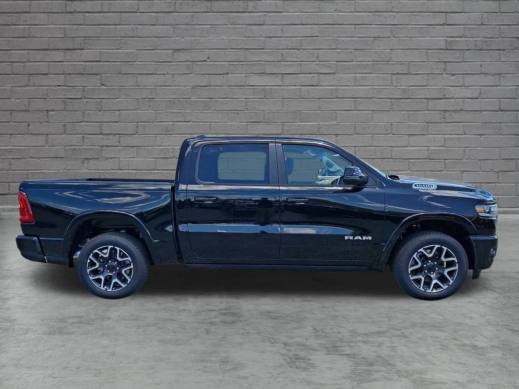 New 2026 Diamond Black Crystal Pearlcoat Ram Laramie image 9