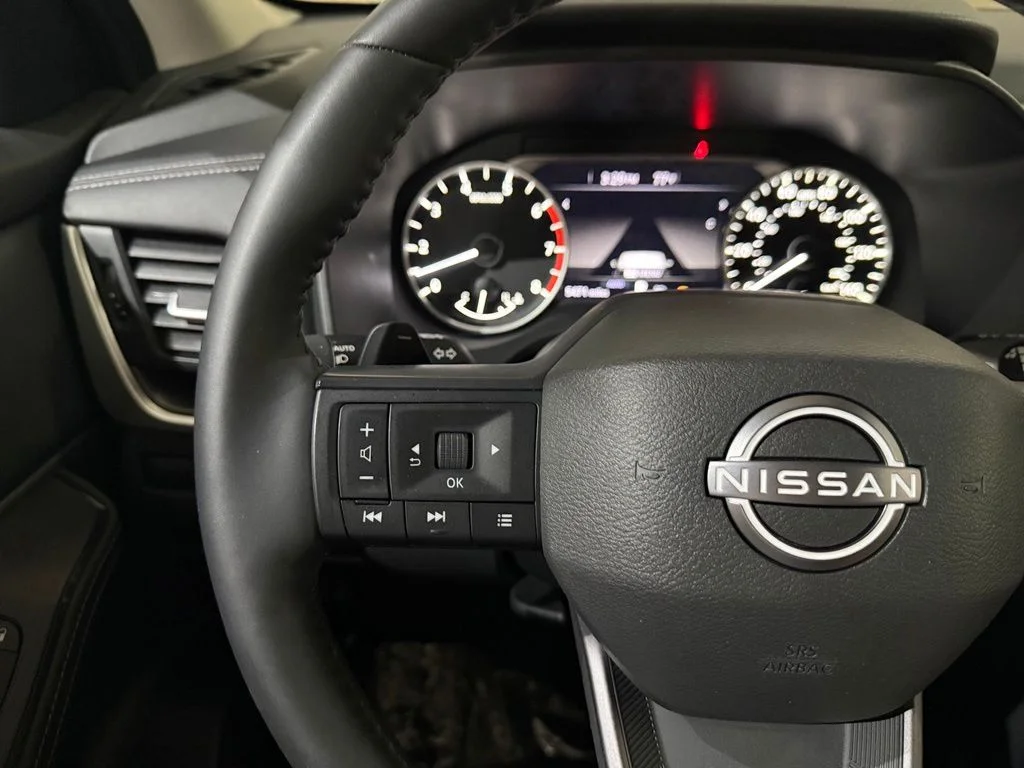 Certified Used 2025 Brilliant Silver Metallic Nissan SV image 16