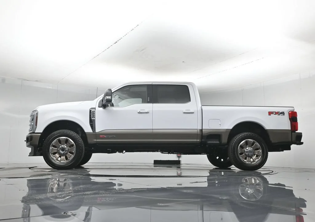 New 2027 Oxford White Ford King Ranch image 7