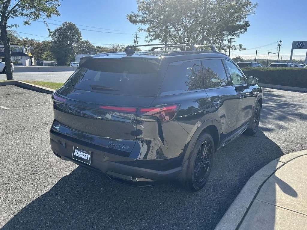 2026 INFINITI QX60 LUXE - Photo 8