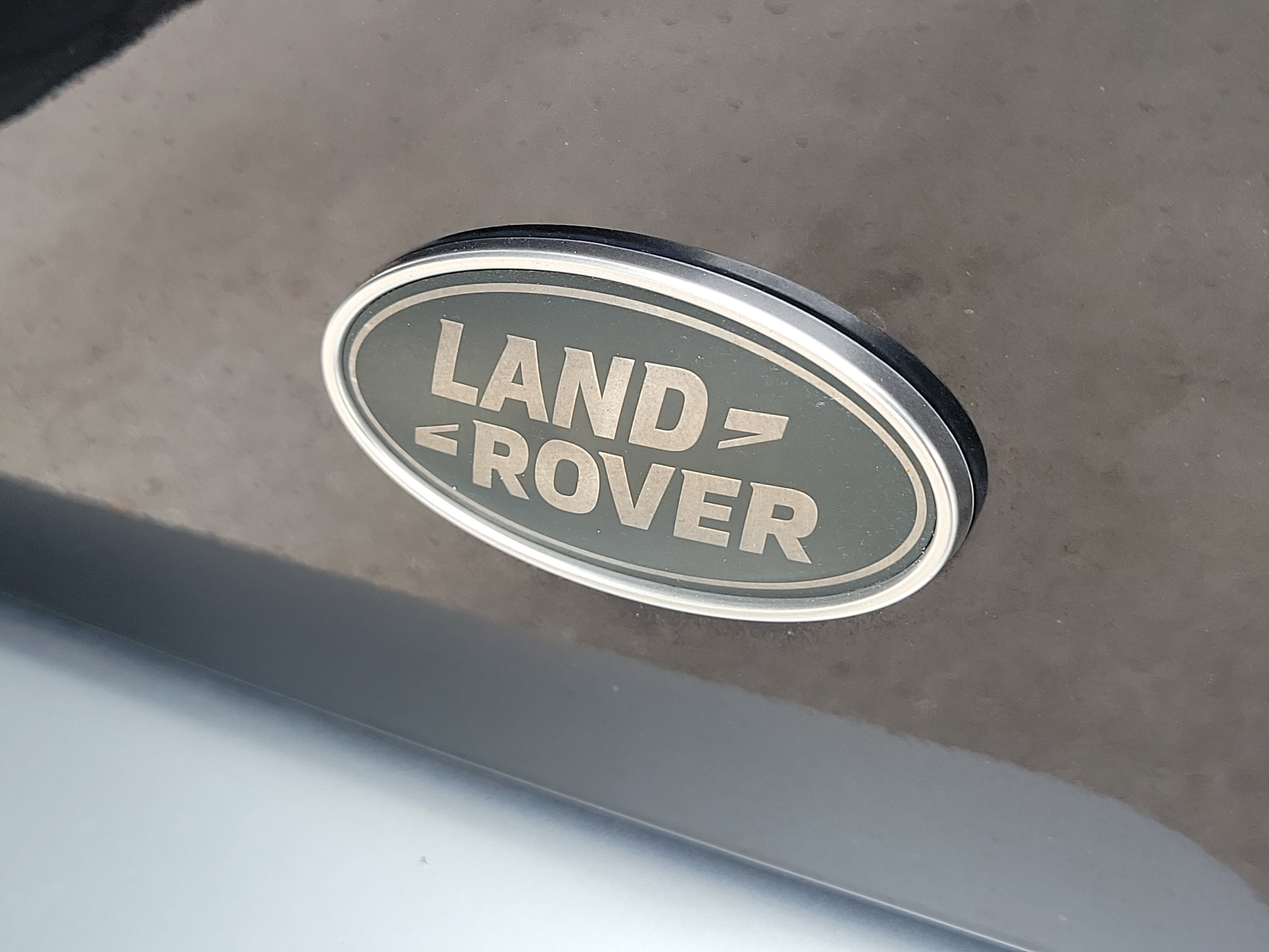 Used 2022 Black Land Rover XS Edition image 5