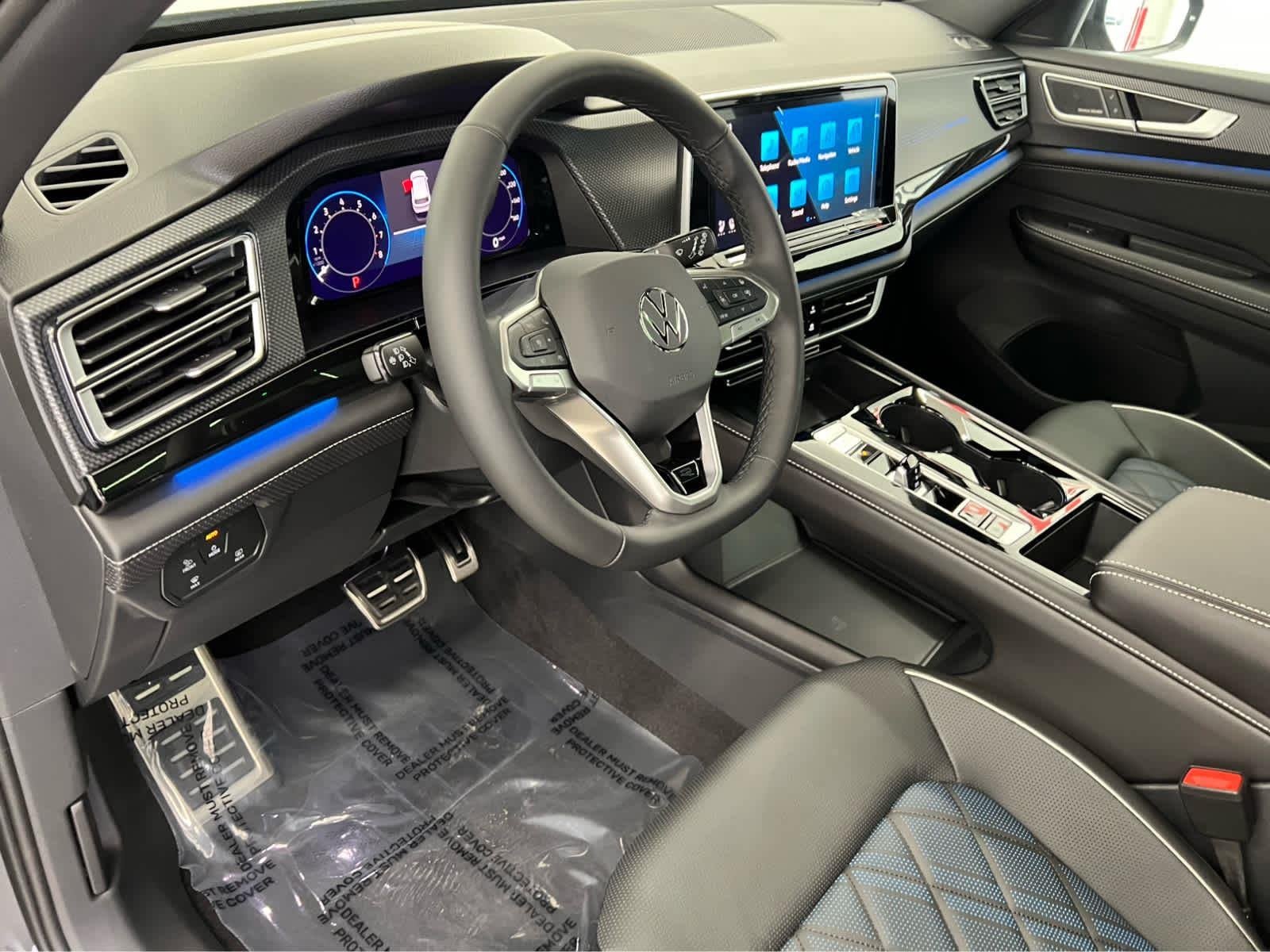 2026 Volkswagen Atlas Cross Sport SEL Premium R-LINE - Photo 13