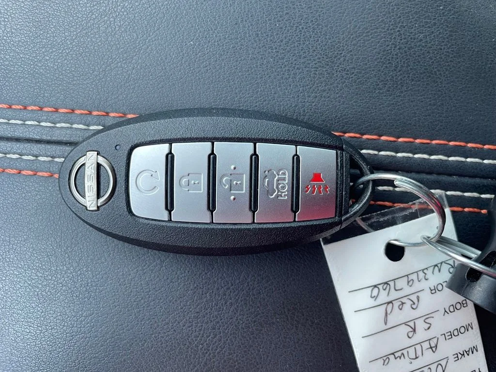 Used 2024 Red Nissan 2.5 SR image 18