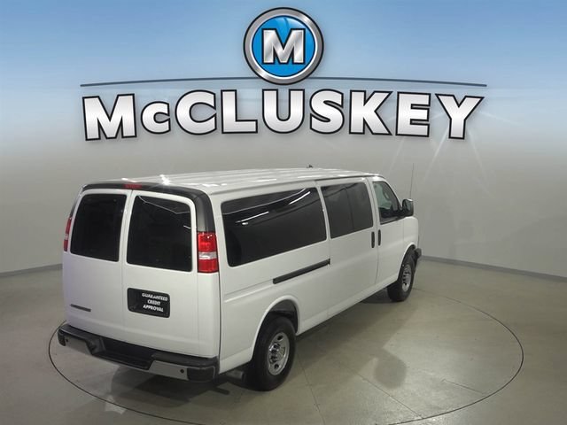 2025 Chevrolet Express Passenger LT - Photo 29