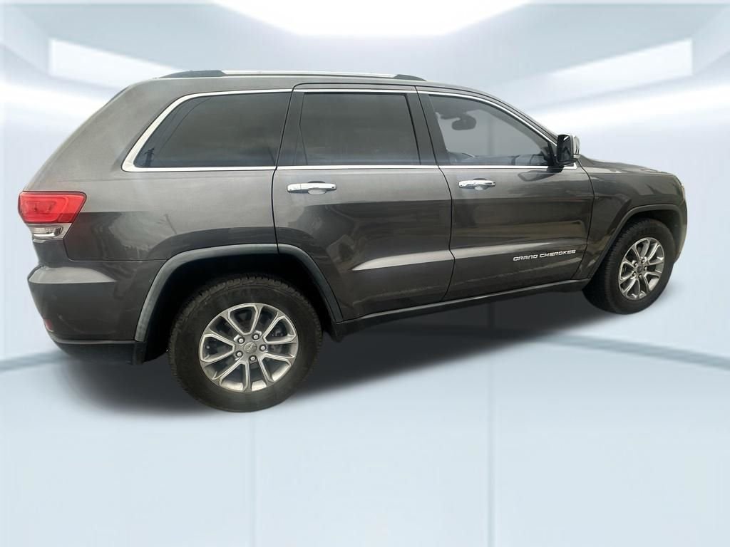 Used 2014  Jeep Limited image 4