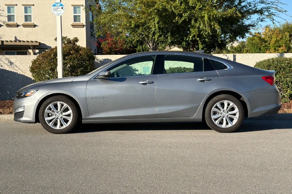 Used 2024 Sterling Gray Metallic Chevrolet LT image 7
