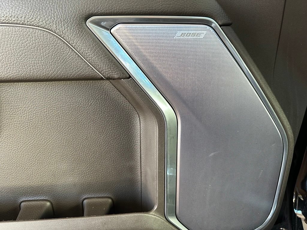 Used 2023 Onyx Black GMC Denali image 13