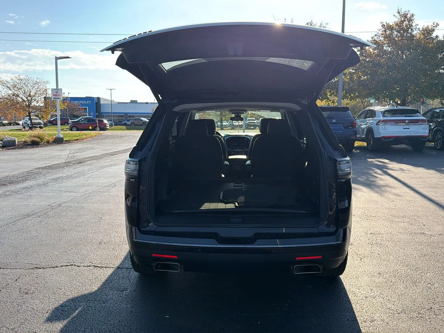 Used 2021 Mosaic Black Metallic Chevrolet Premier image 7