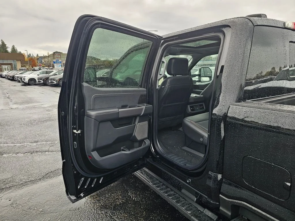 2025 Ford F-350 Super Duty Lariat - Photo 16
